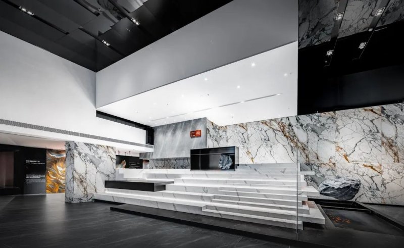 向上而行！順輝瓷磚·巖板成為首批廣東省“先進(jìn)標(biāo)準(zhǔn)證書”企業(yè)_3