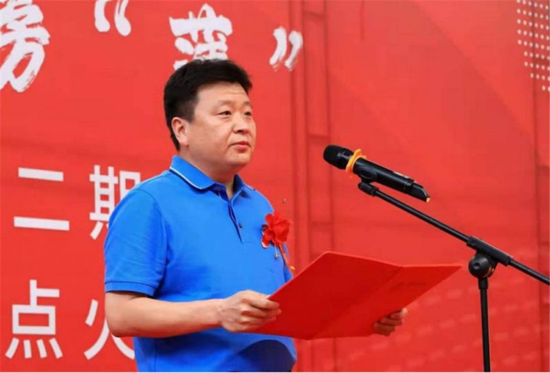 領(lǐng)標(biāo)科技巖板3mm巖板智能生產(chǎn)線成功點(diǎn)火！_3