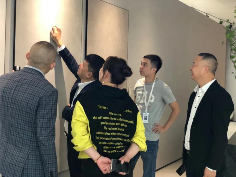 依諾巖板瓷磚“2022新品規(guī)劃及品牌策略研討會”圓滿舉行_3