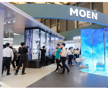 以水為媒，化形為語：摩恩演繹當(dāng)代廚衛(wèi)家居新美學(xué)