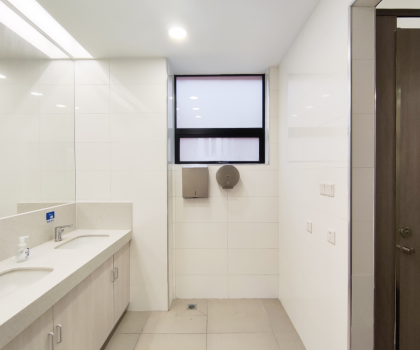 校企共創(chuàng)｜東鵬攜手同濟(jì)大學(xué)助推校區(qū)新升級(jí)，聚力打造舊改案例新范本