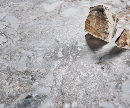 多重光影質(zhì)感，蒙娜麗莎瓷磚時(shí)空石韻系列以技術(shù)打造多維質(zhì)感