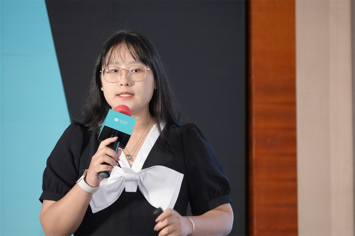 1681799067482503.jpg 佛山市首掌科技首席培訓(xùn)師溫睿敏.jpg