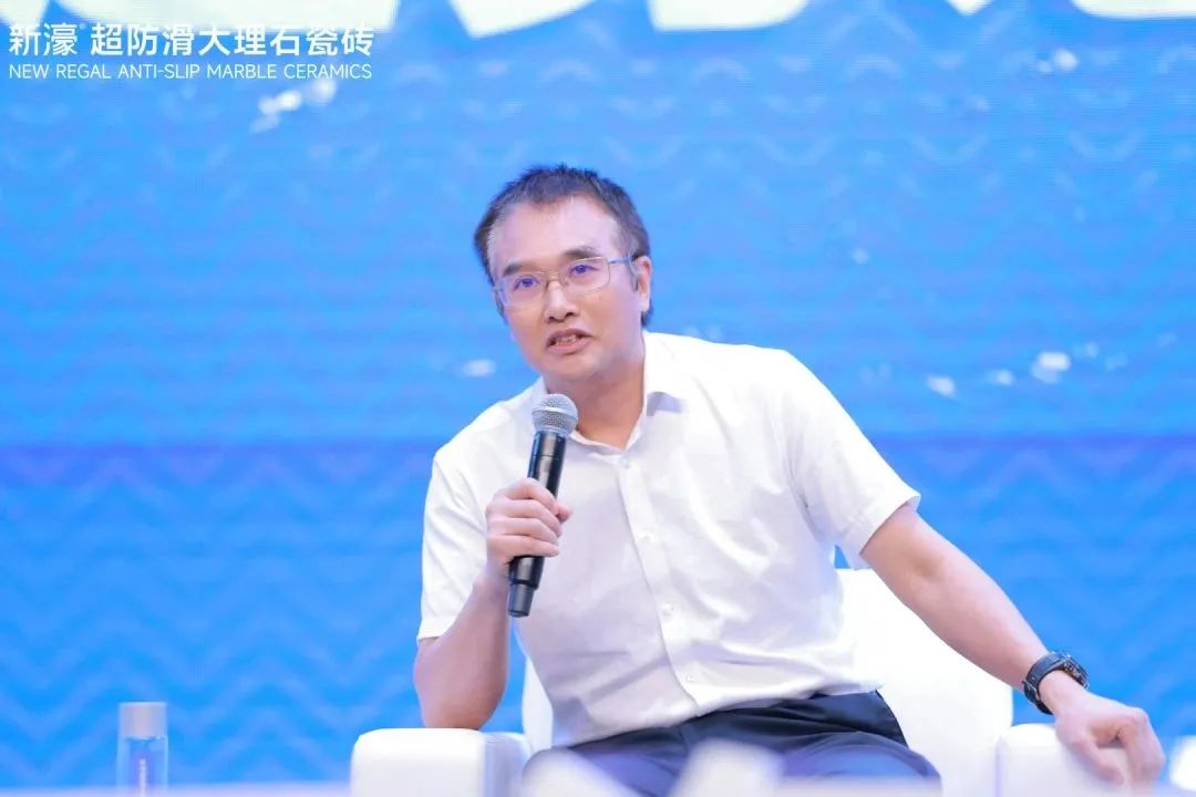 新濠品牌戰(zhàn)略升級(jí)暨二代超防滑新品發(fā)布會(huì)圓滿成功！18.jpg