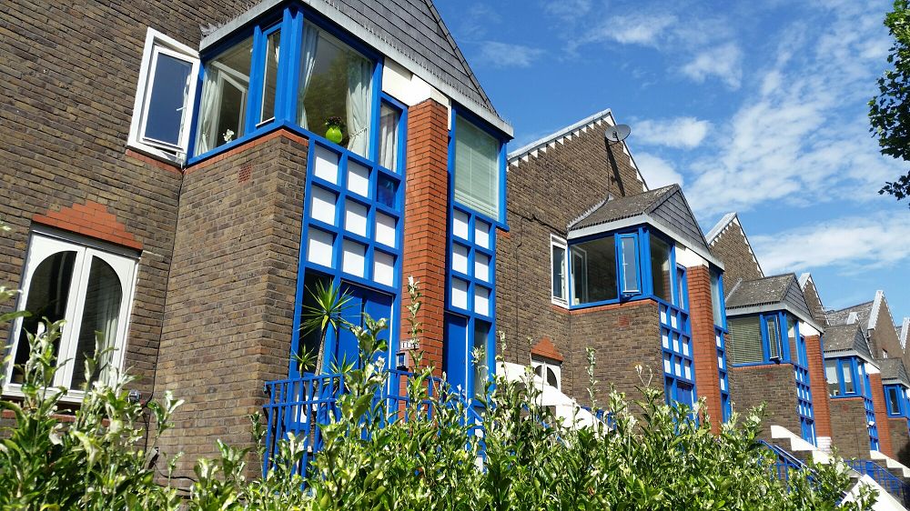 1698739604675436.jpg R-C.jpg